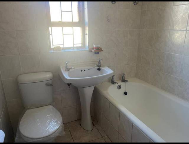 2 BEDROOM PROPERTY TO RENT IN HEATHFIELD